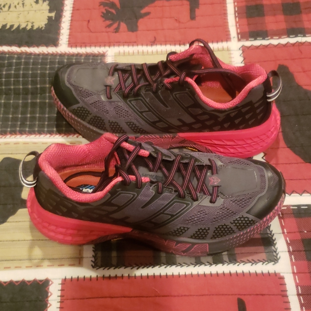 HOKA ONE ONE Speedgoat 2 running shoes
